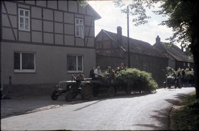 Dorf 1964